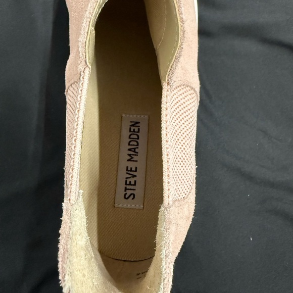 Steve Madden Pink Ankle Boots Slip-On with Elastic Opening - Picture 3 of 5